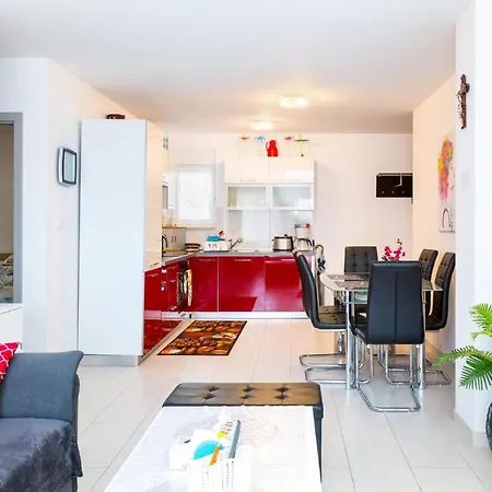 아파트 Marica - T2 & Ankica & Marabella 메덜린