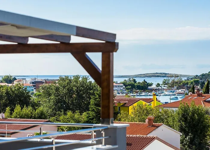 Marica - T2 & Ankica & Marabella 메덜린