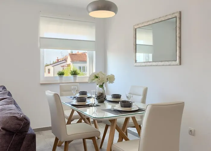 Marica - T2 & Ankica & Marabella * 메덜린