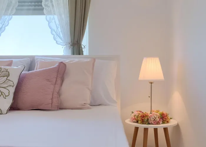 Marica - T2 & Ankica & Marabella 메덜린