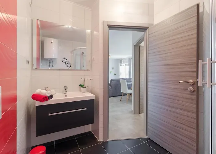 Marica - T2 & Ankica & Marabella * 메덜린