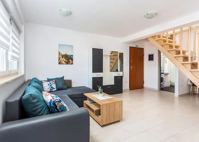 Marica - T2 & Ankica & Marabella 메덜린