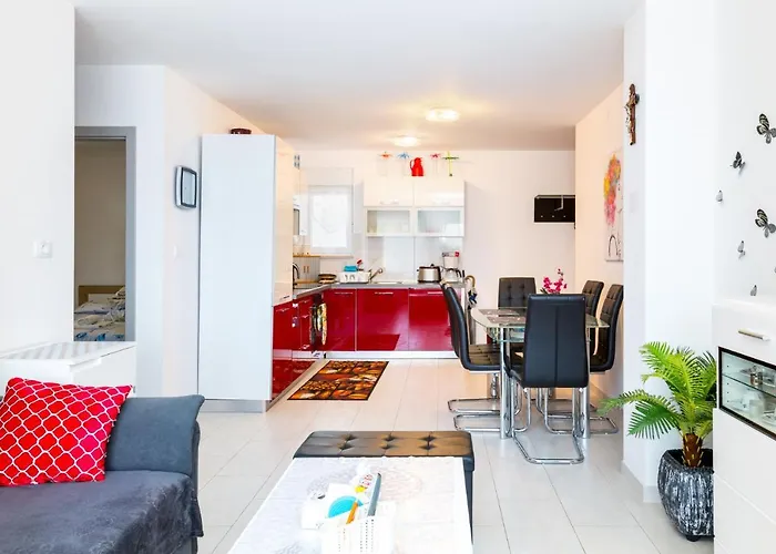 아파트 Marica - T2 & Ankica & Marabella 메덜린